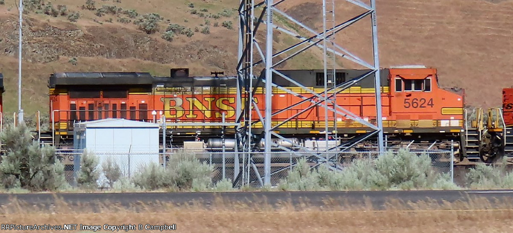 BNSF 5624